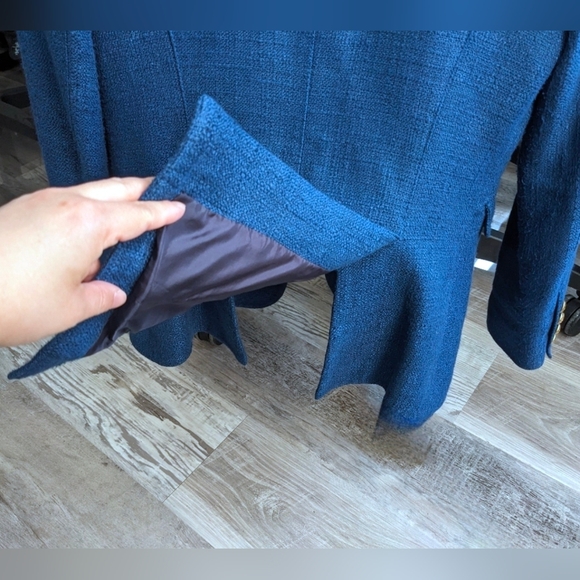 EUC Smythe women's single-breasted textured peak lapel blazer, royal blue size 6 - Picture 10 of 16